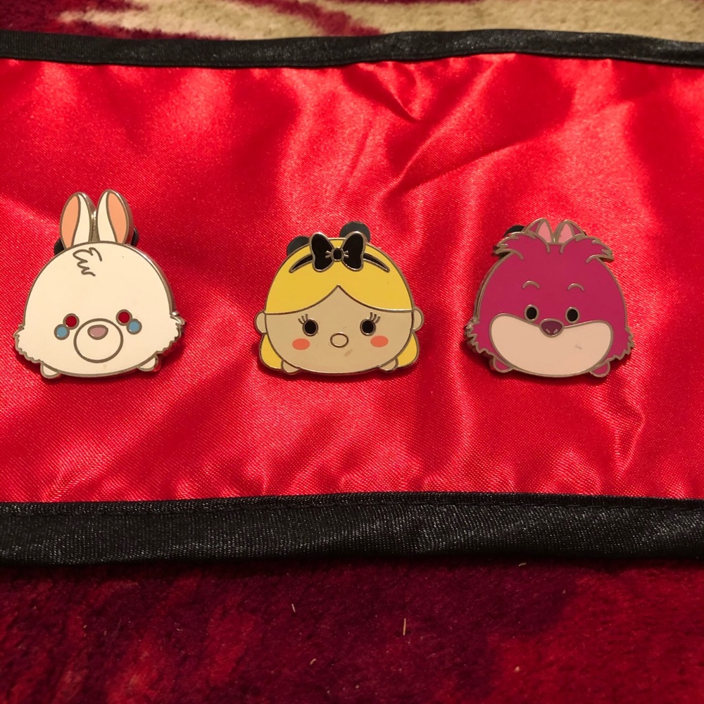 Authentic Alice in Wonderland Pin Set